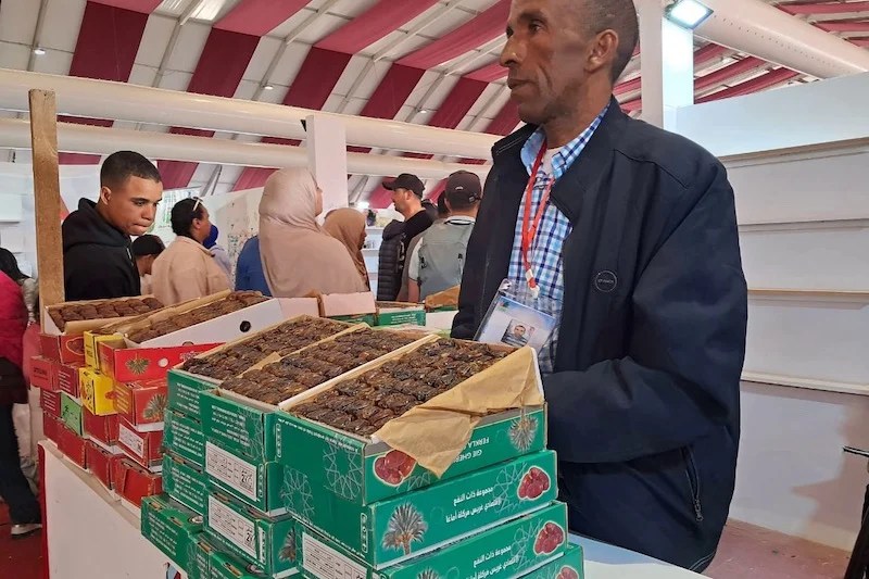 التمور تحصد الإقبال بمعرض الفلاحة