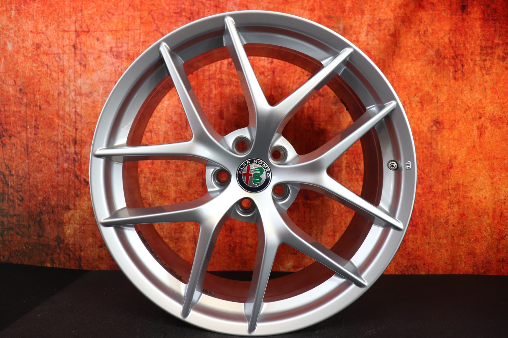 Alfa romeo stelvio 2018 2019 20" oem rim wheel 58188 156117310 83070259