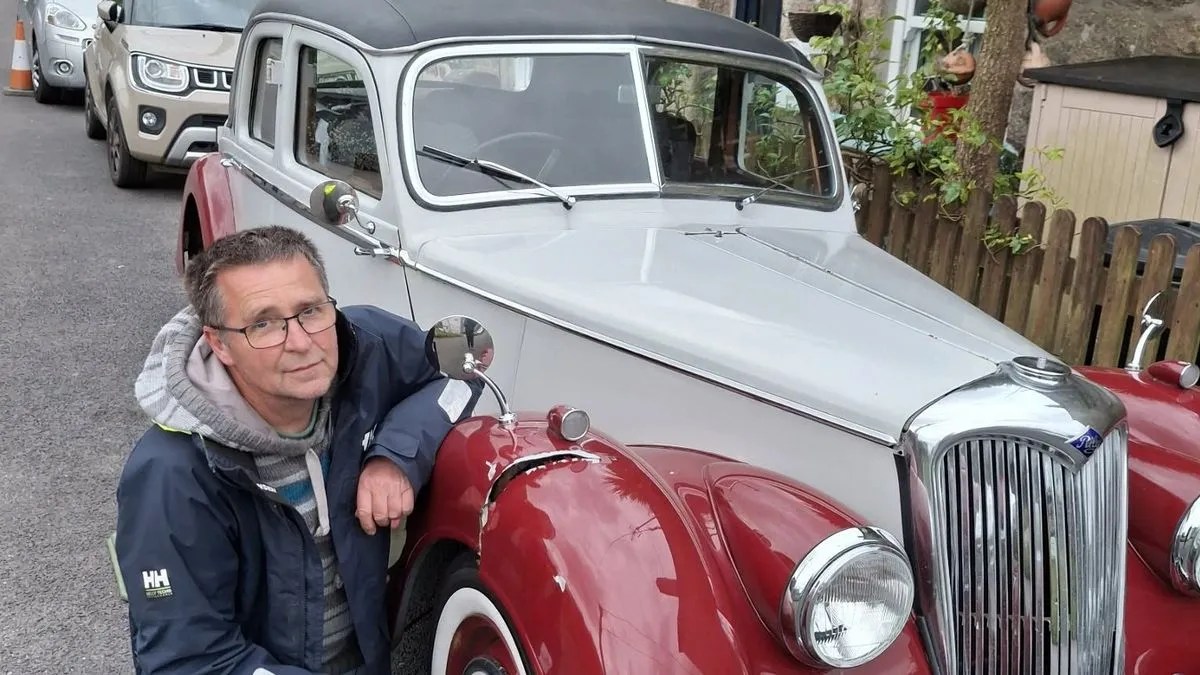 Vintage Car CRUSHED by Bus in Cornwall! 'Written Off' Dream Riley RME (2026)
