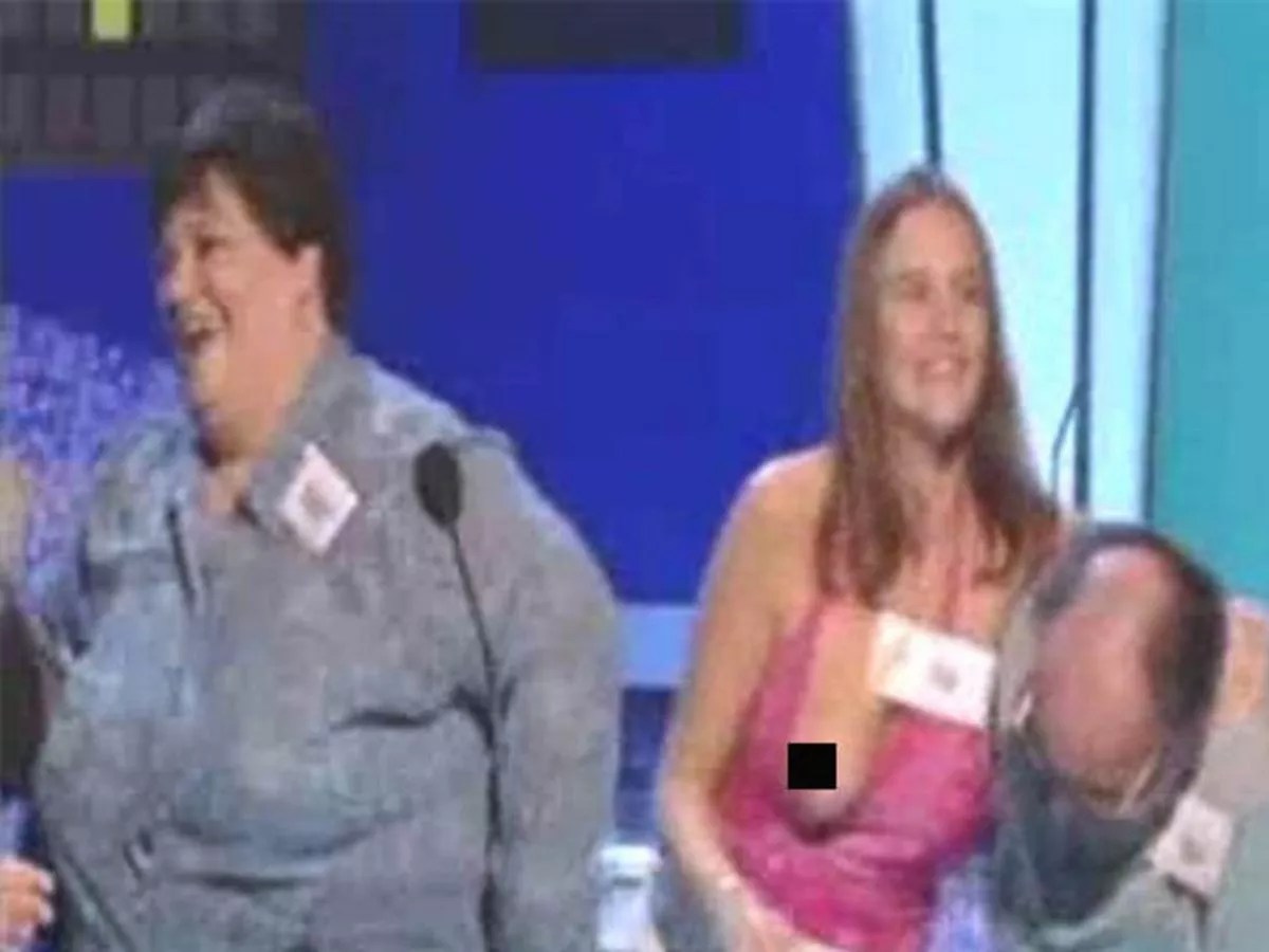 Contestant's boob pops out while standing next to elderly relative on Family Fortunes - Daily Star