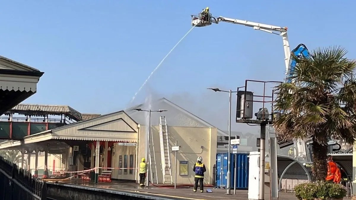 Paignton Train Station Fire: What's Next for Services? (2026)