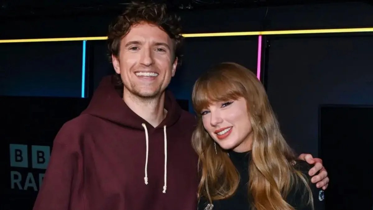 Taylor Swift & Travis Kelce's Wedding: Greg James Reveals Shocking Details! (Exclusive) (2026)
