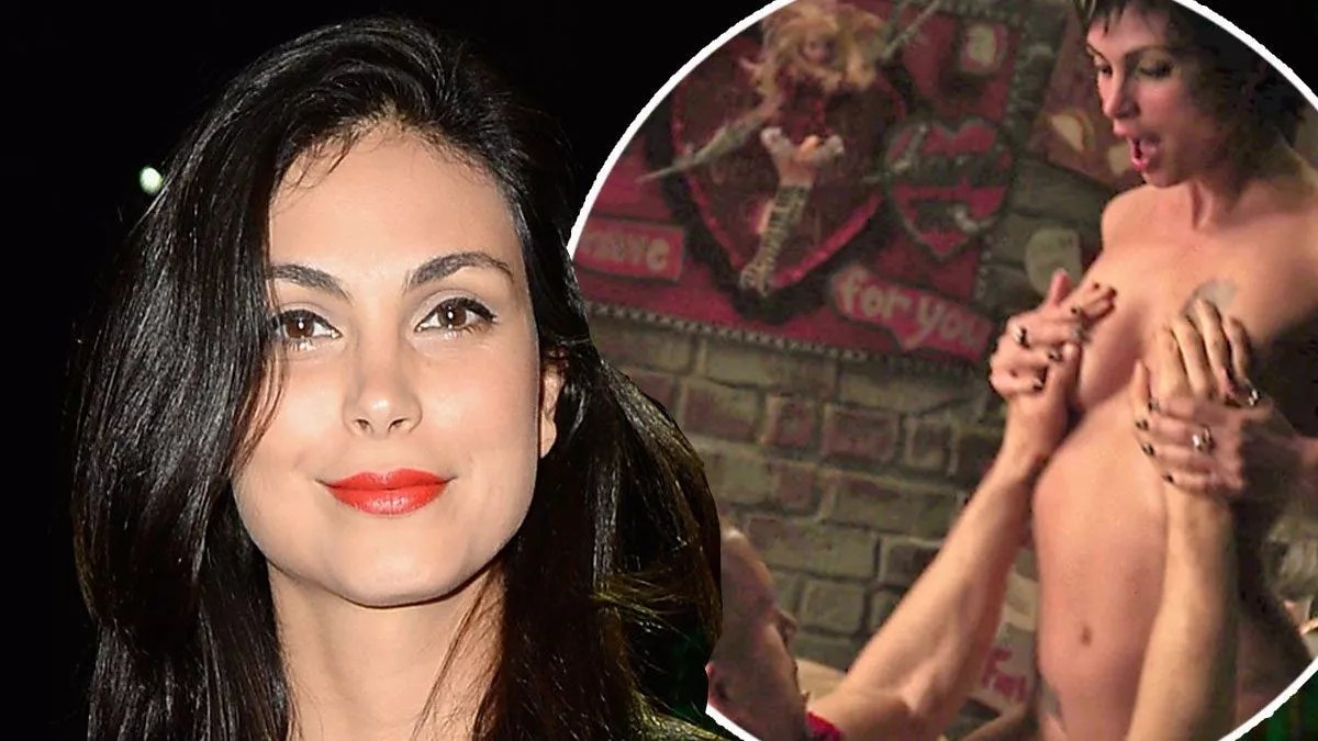 Deadpool star Morena Baccarin HATED sex scene with Ryan Reynolds filmed over TWO DAYS - OK! Magazine
