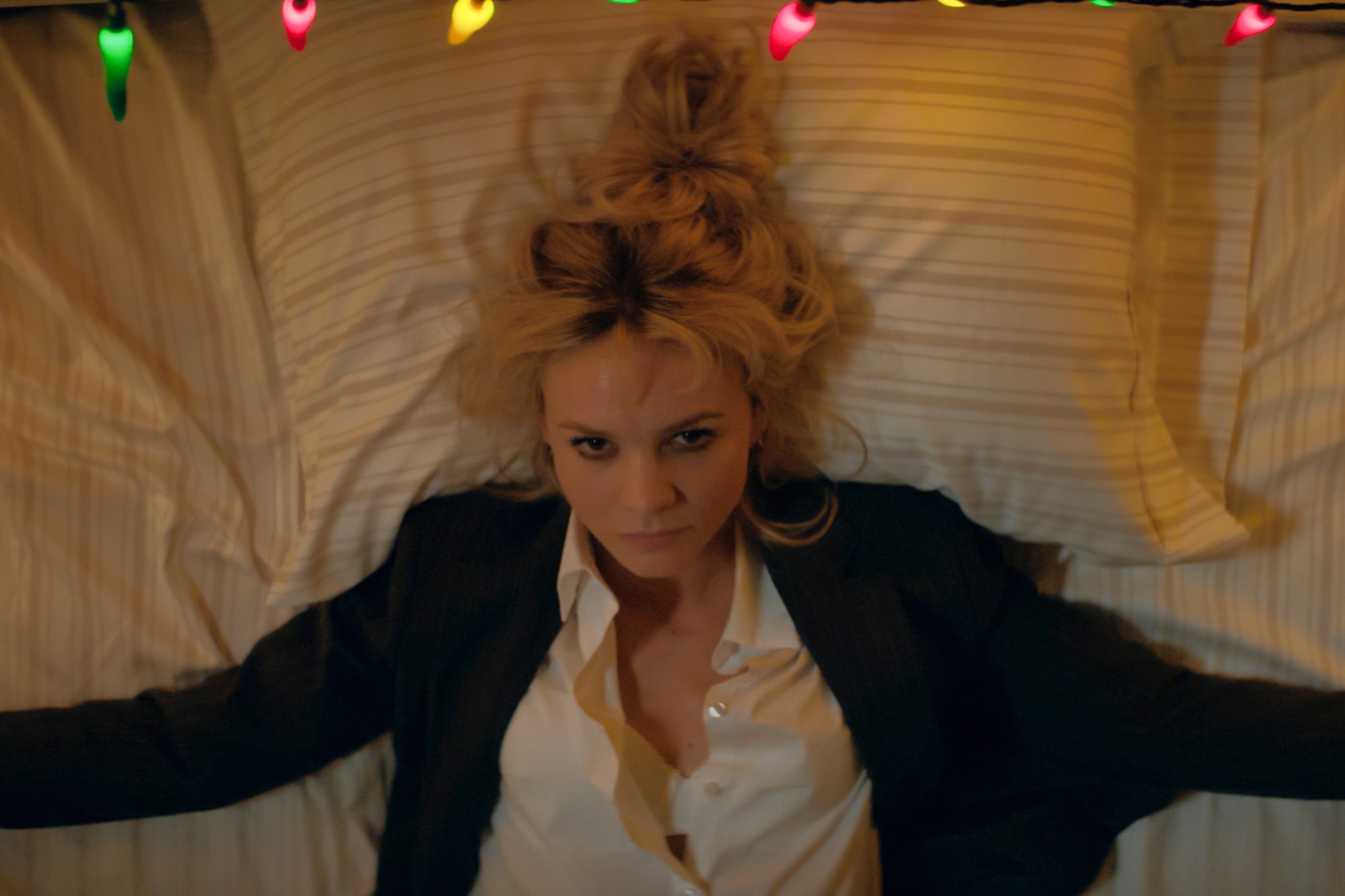 «девушка, подающая надежды» / promising young woman (2020). Review Promising Young Woman Is Unapologetically Itself Daily Trojan
