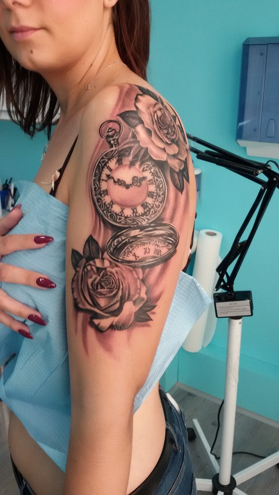 Ottieni immagini Tatuaggio Orologio Denis Trevisani Tattoo Studio aggiornato da parte di