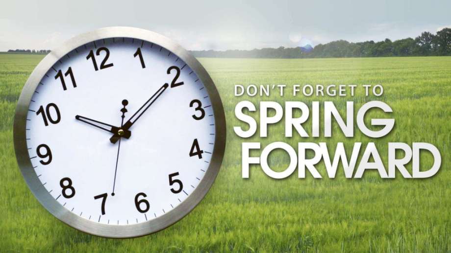When does the clock change 2022