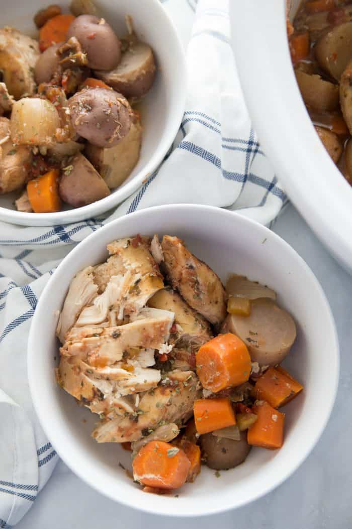 Slow cooker chicken breasts with carrots and potatoes