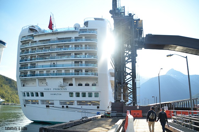 12 Must Have Items To Pack On An Alaskan Cruise