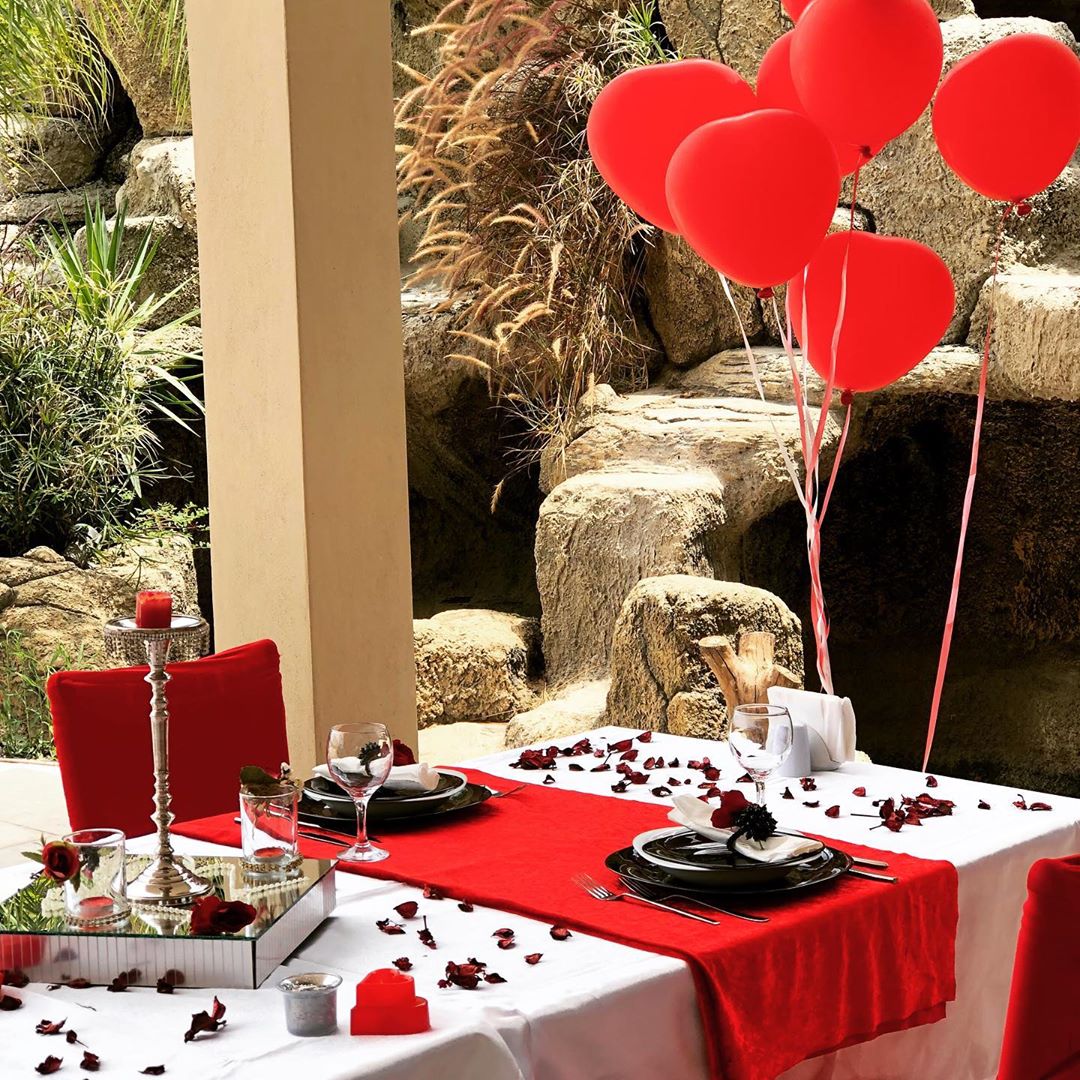 Romantik Yemek Masasi Nasil Hazirlanir Hediye Tavsiyeleri