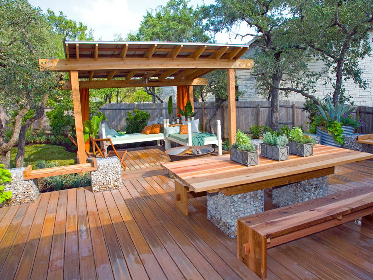 Backyard covered deck ideas