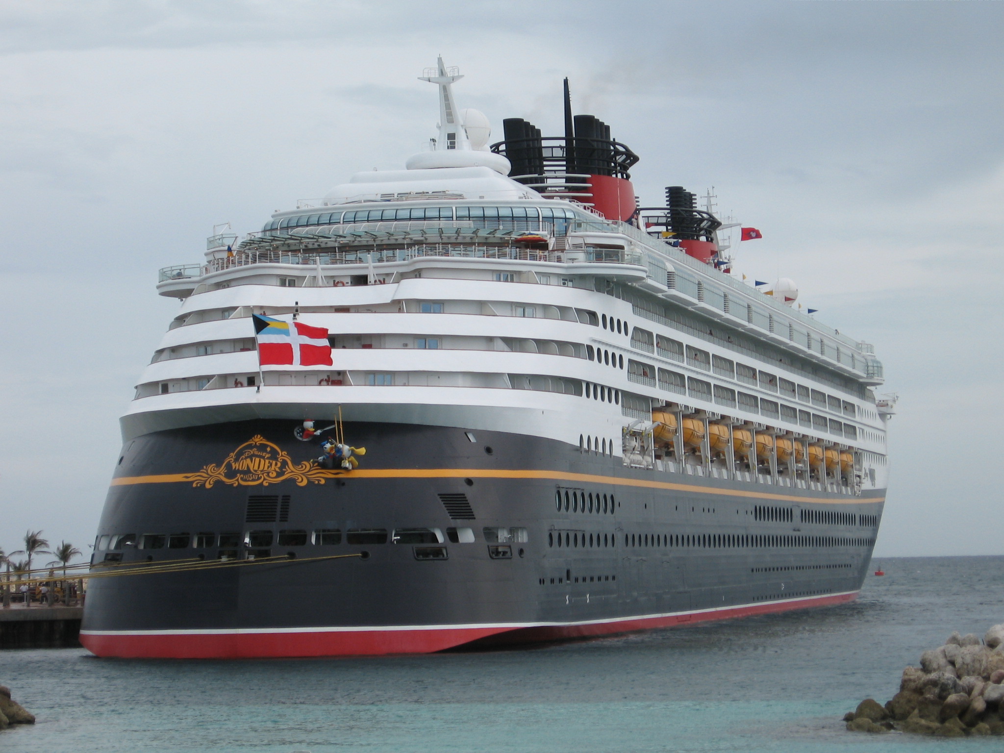 Carnival Splendor Downtime Costing Mexico Ports 11 Million