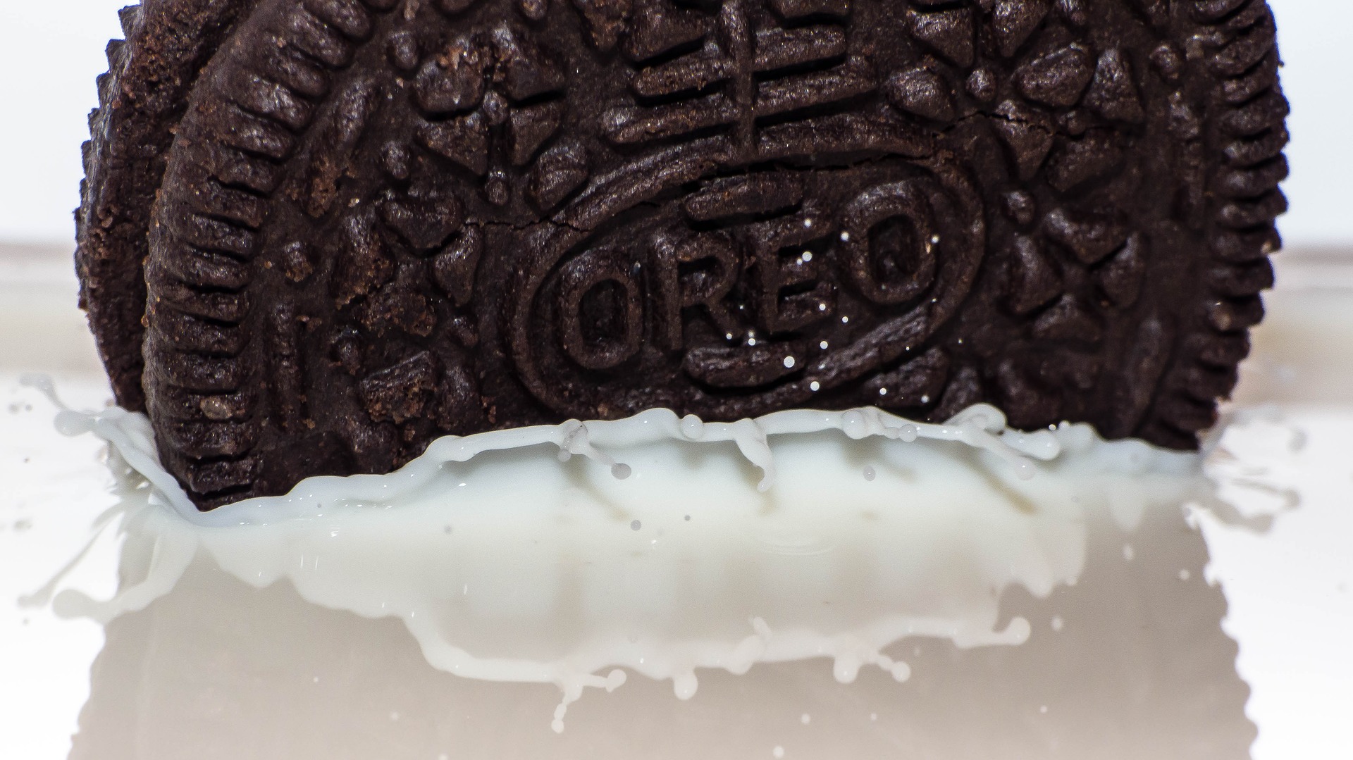 hydrox files complaint against oreo for hiding their products in stores - xtalks on where to buy hydrox cookies reddit