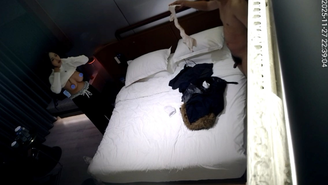 天眼酒店偷拍大学生情侣连续两天入住大奶美女校花多次口手并用给男友出火爽死了源码高清完整版 - 截图5