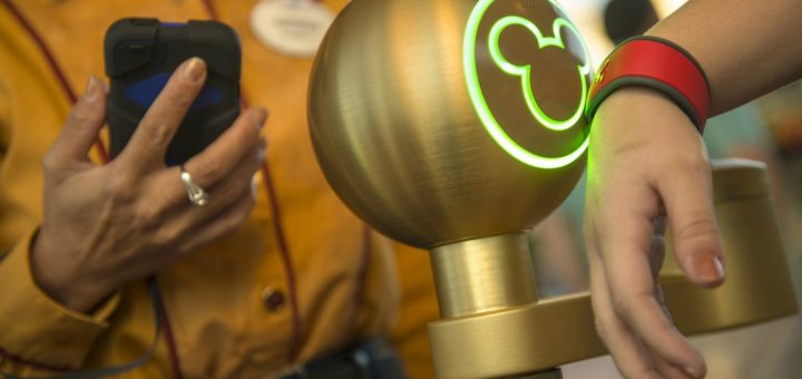 Six Secret Abilities Of Magic Bands Mickeyblog Com