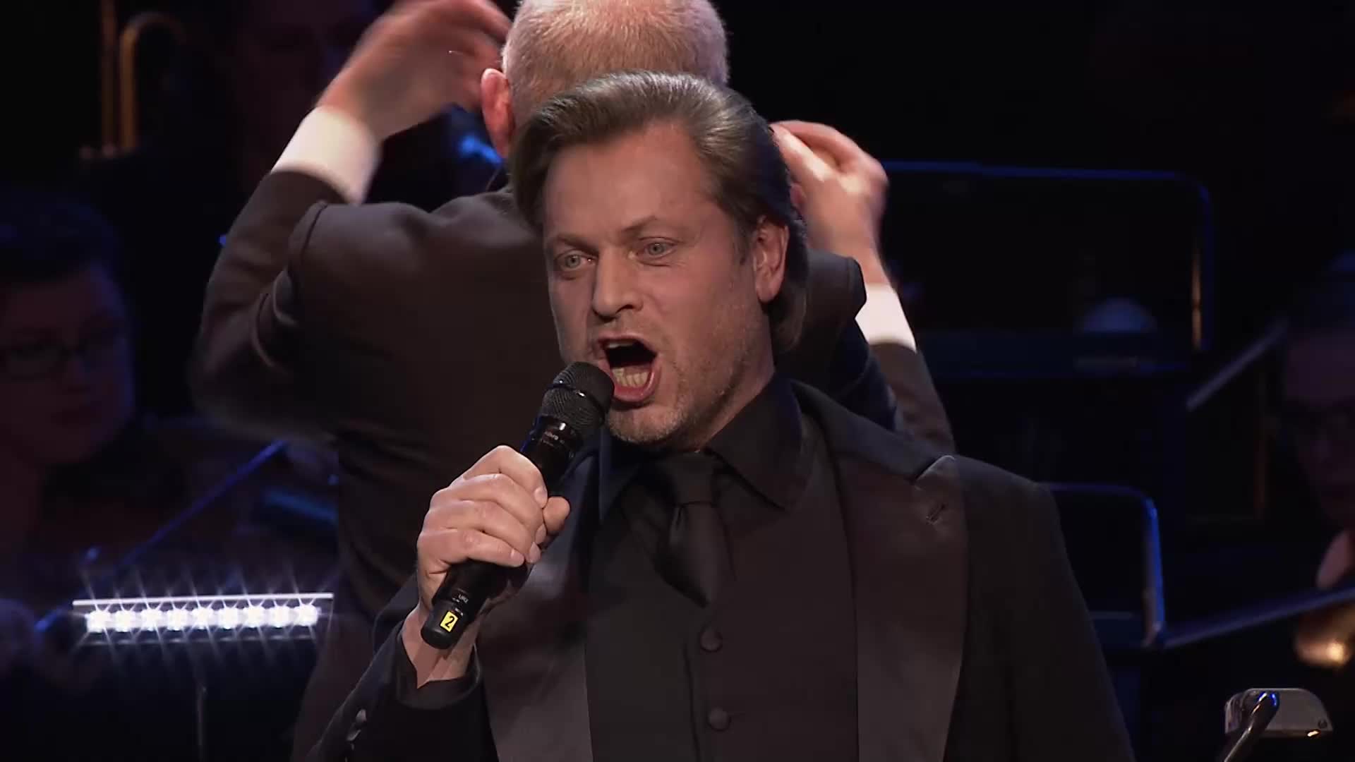 Gratis Scarica immagini Valeriya Parlami D Amore Kazhi Mi Za Lyubovta The Royal Albert il piu cool saluti