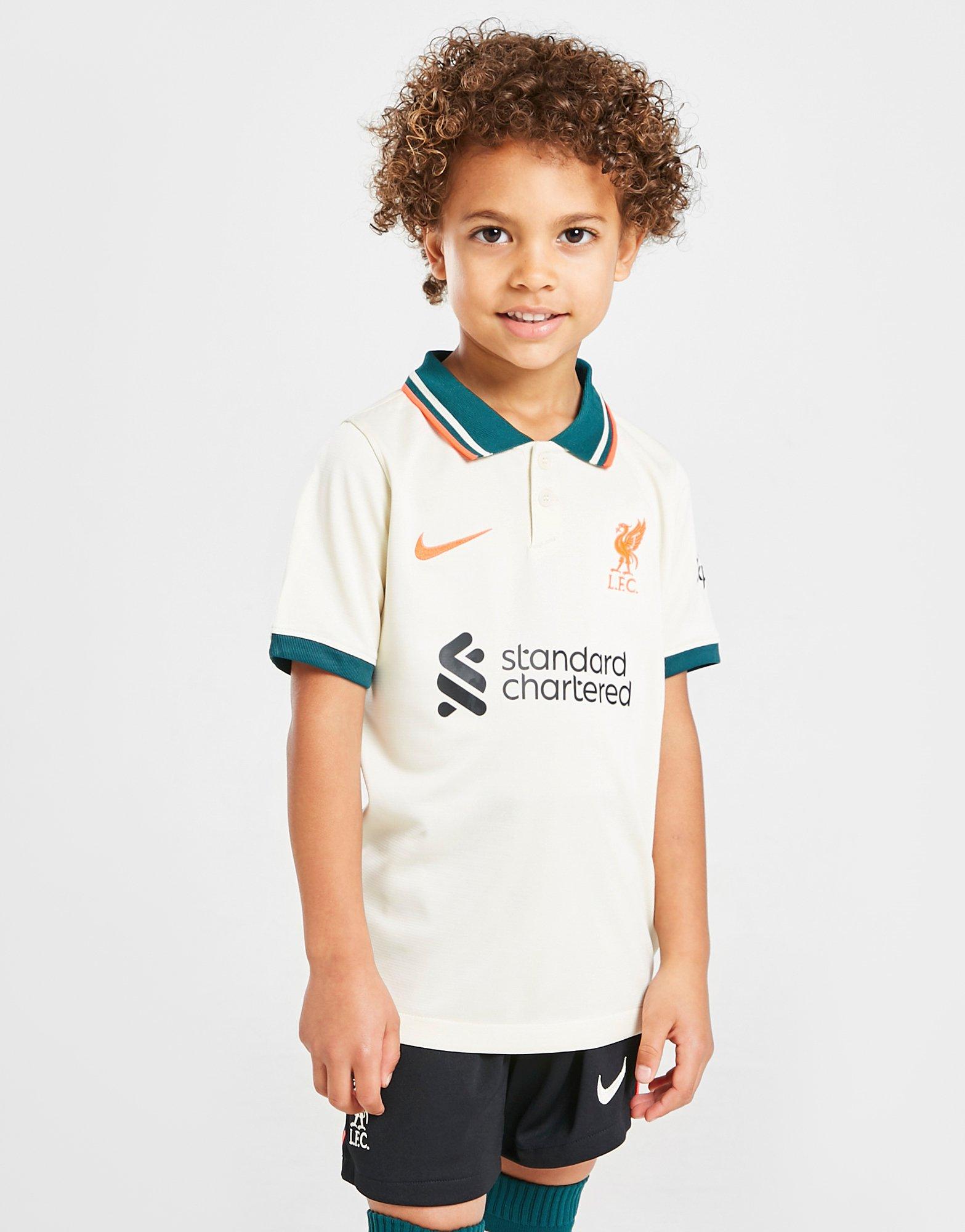 Fans who purchase any away shirt before 18 july 2021 will also receive a £10 liverpool fc apparel voucher to spend in store or online between 1 . Nike Liverpool Fc 2021 22 Away Kit Children