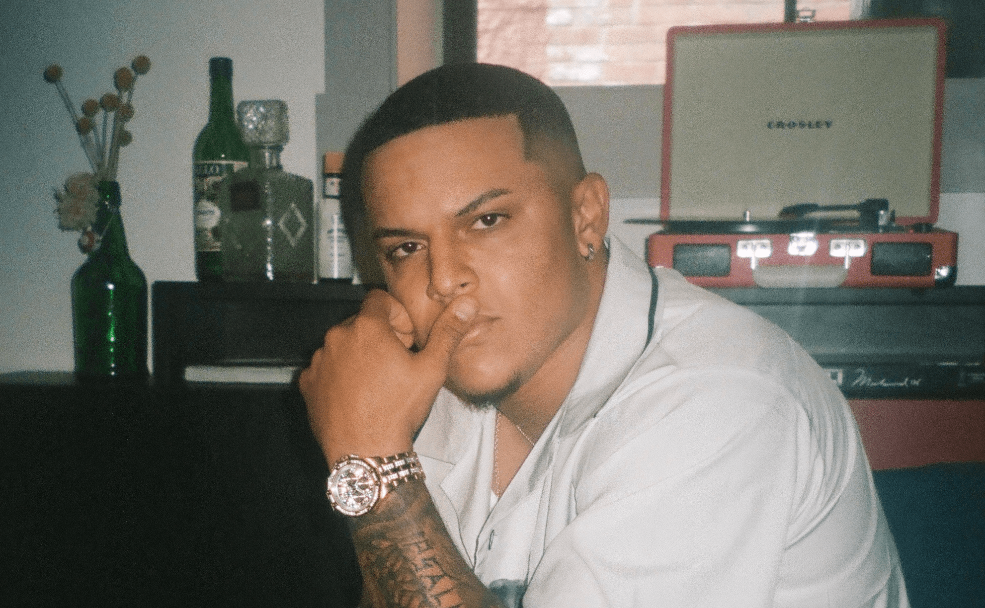 Corio – “Phone Off”