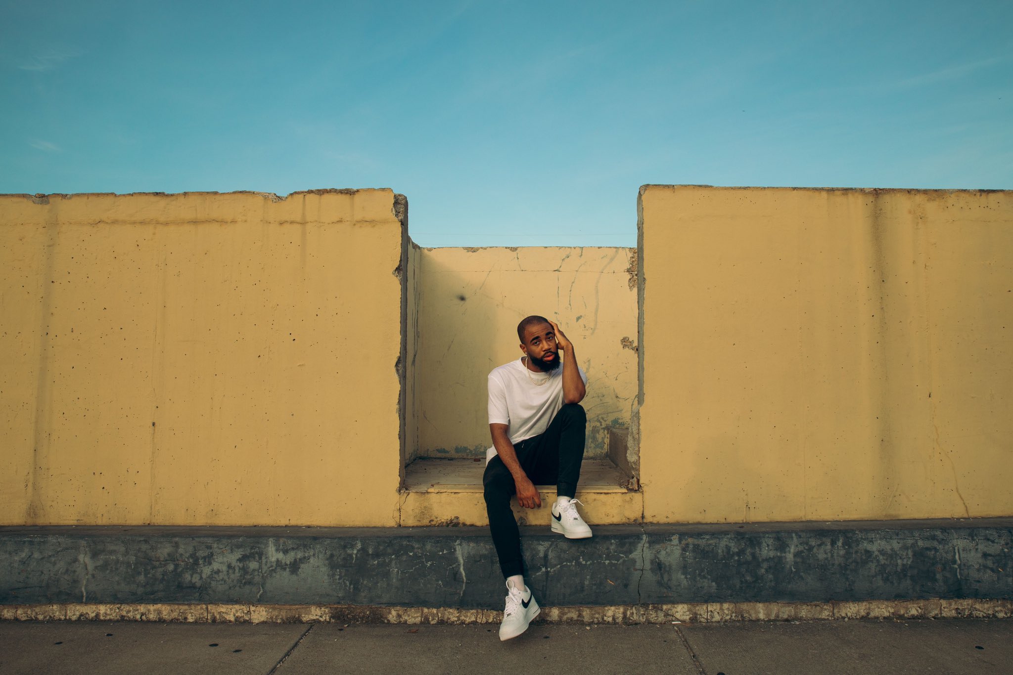 Byron Juane – “Nice Guy”