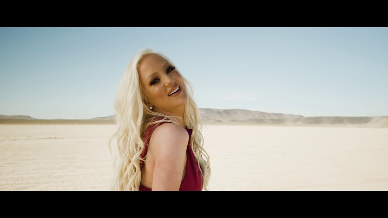 James Elizabeth – “Solo”