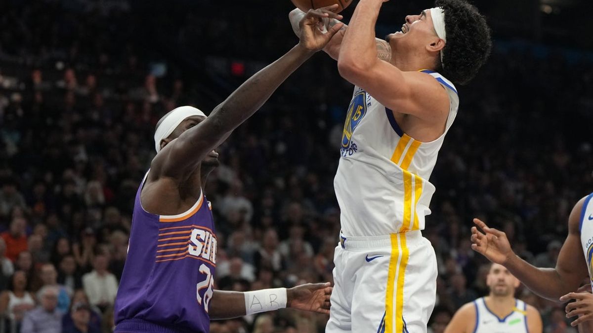 Devin Booker Drops 43 in a Record Home Opener as the Warriors Fall to 0-3