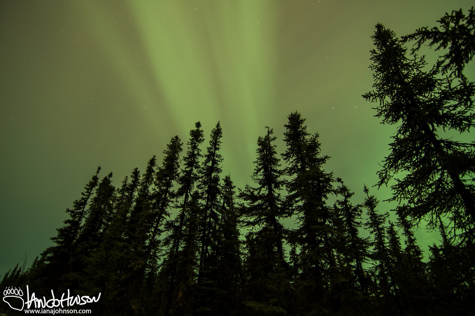 October 7th : A veil in front of the aurora