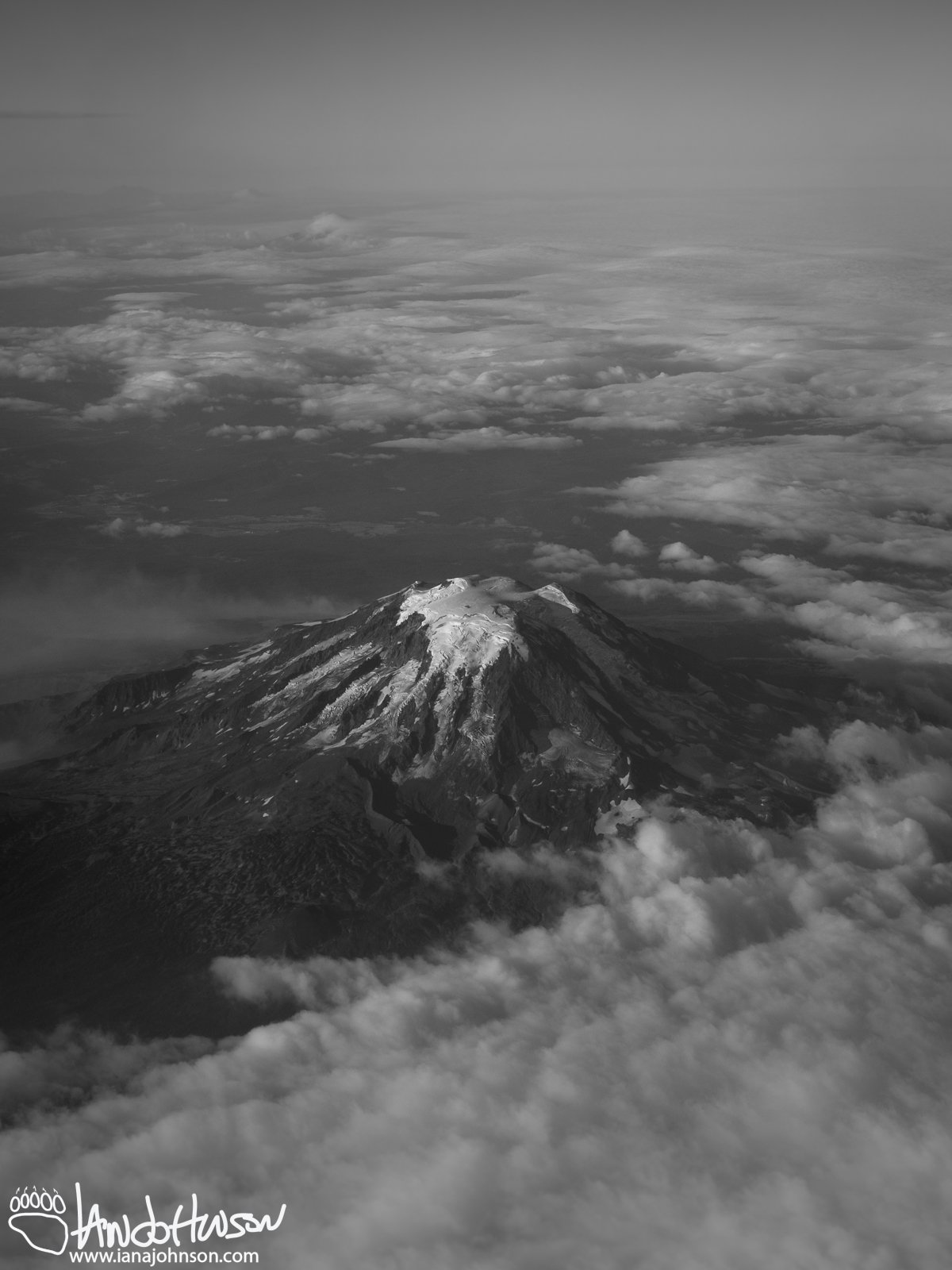 August 21st : Sunrise over ranier