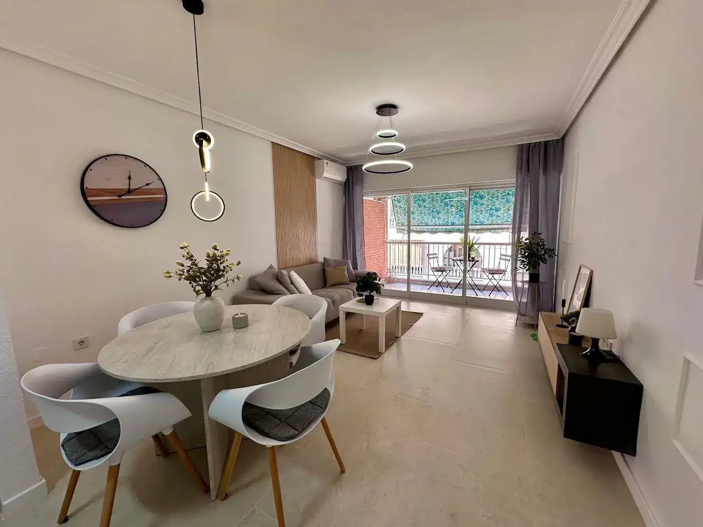 ELEGANCKI APARTAMENT 400 METRÓW OD PLAŻY