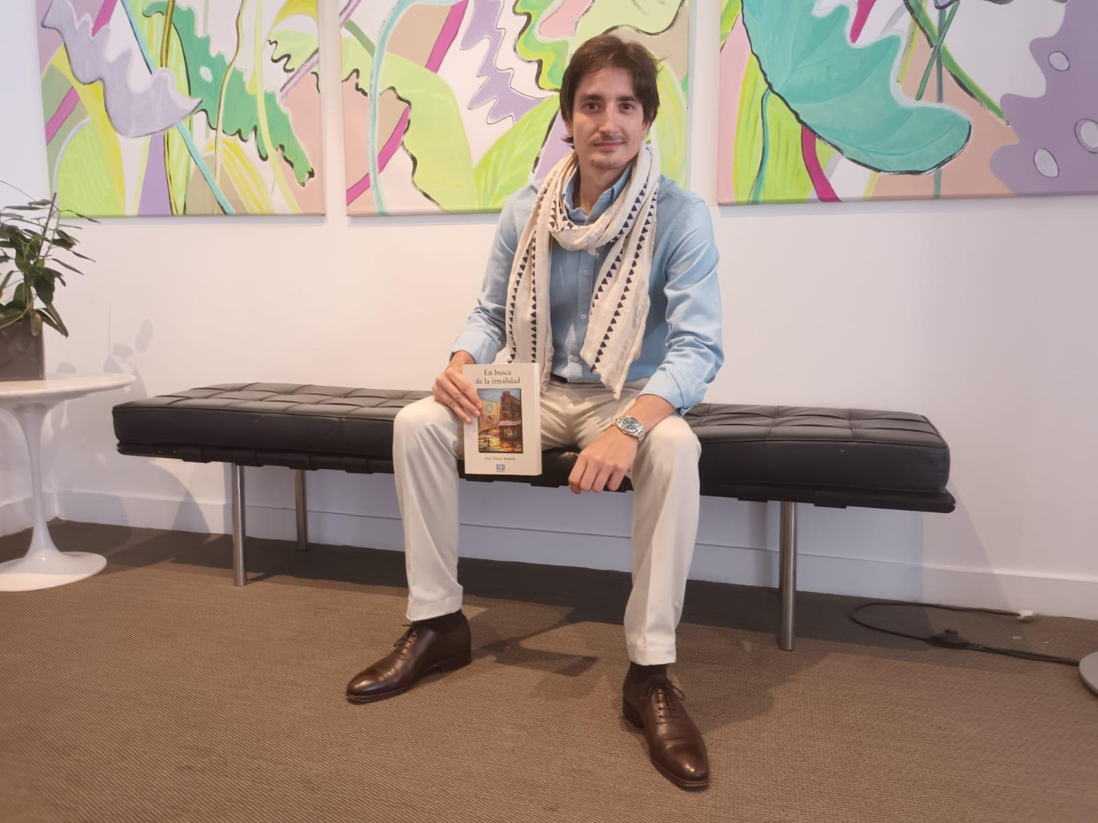 José maría asencio presenta su primera novela