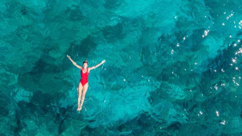 Se baigner quotidiennement dans la mer est un antidépresseur naturel