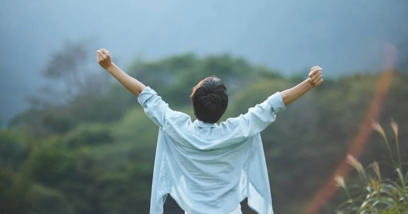 Middle Back Stretches To Stay Active And Pain Free 2 middle back stretches