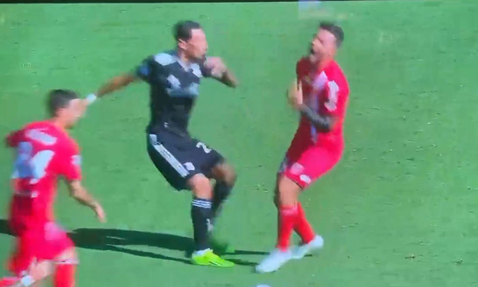 Video: Juventus' Angel Di Maria sent off for elbow against Monza