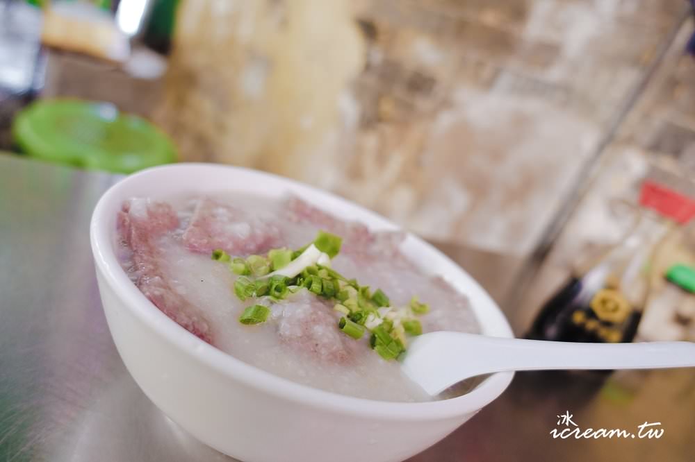 【澳門美食】女媧廟前生滾粥 – 平價必吃綿密粥 悅城龍母廟