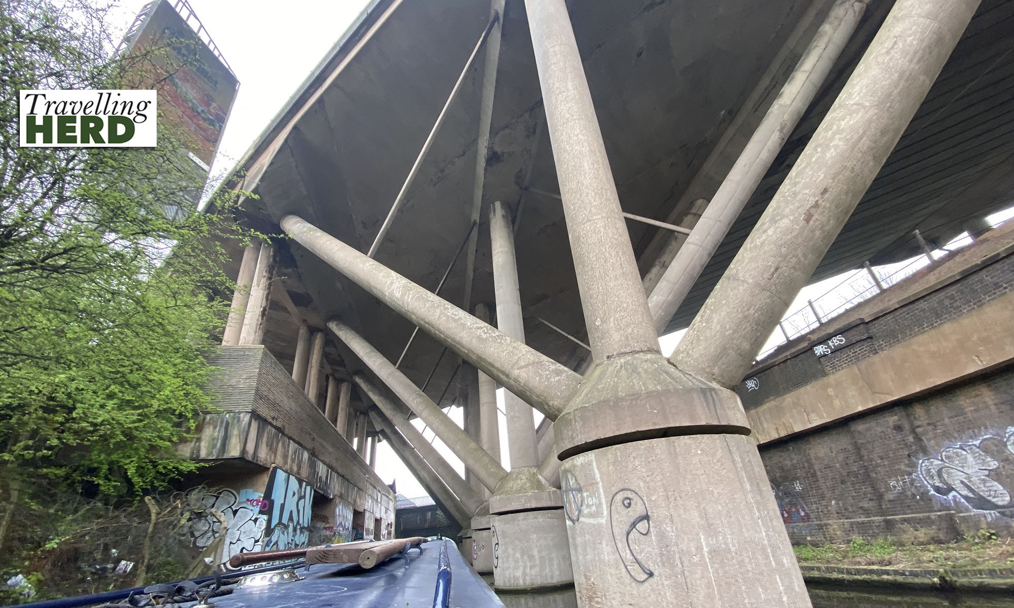 Narrowboat Adventure #19: XX