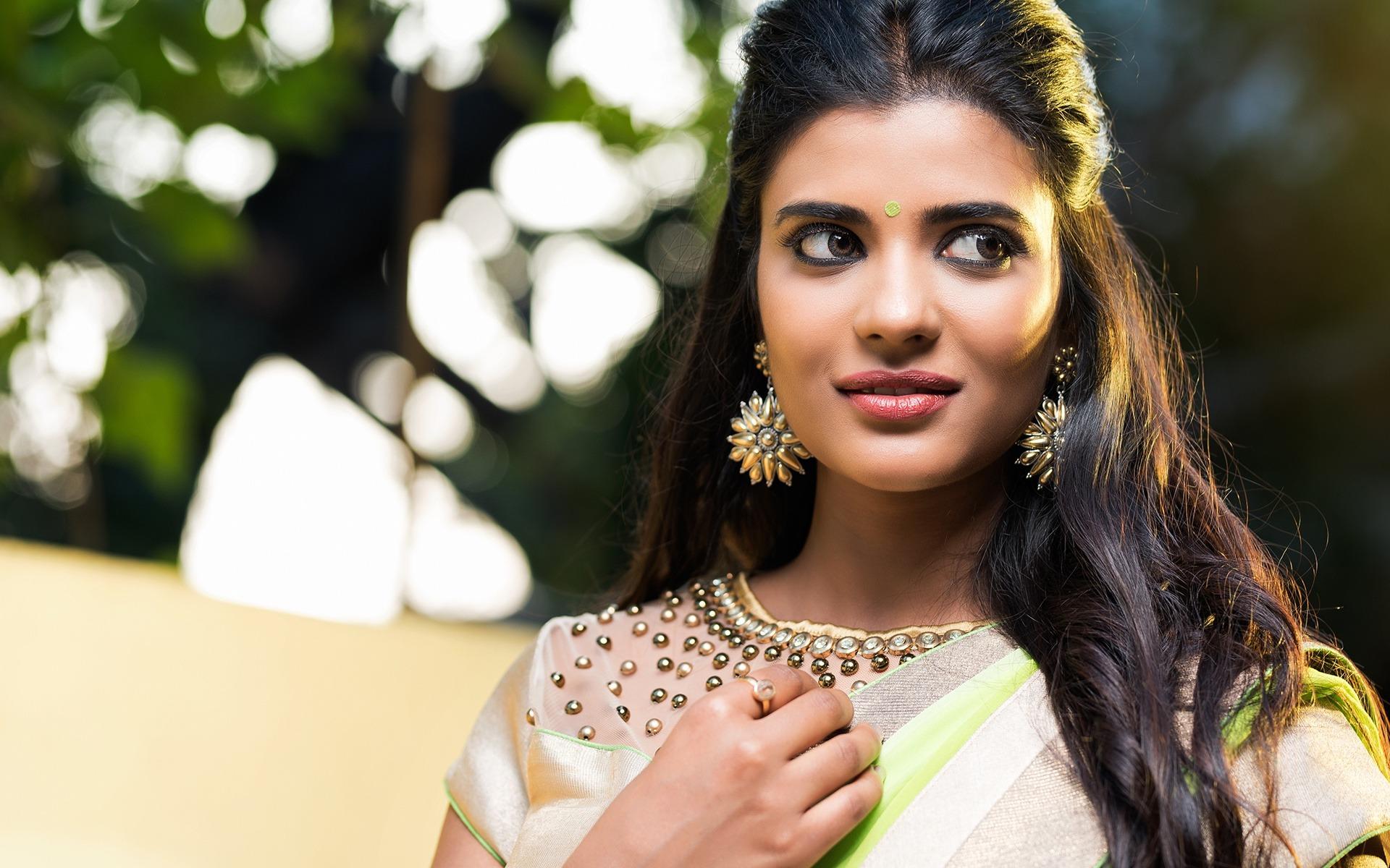 Aishwarya Rajesh In Driver Jamuna Trailer Update