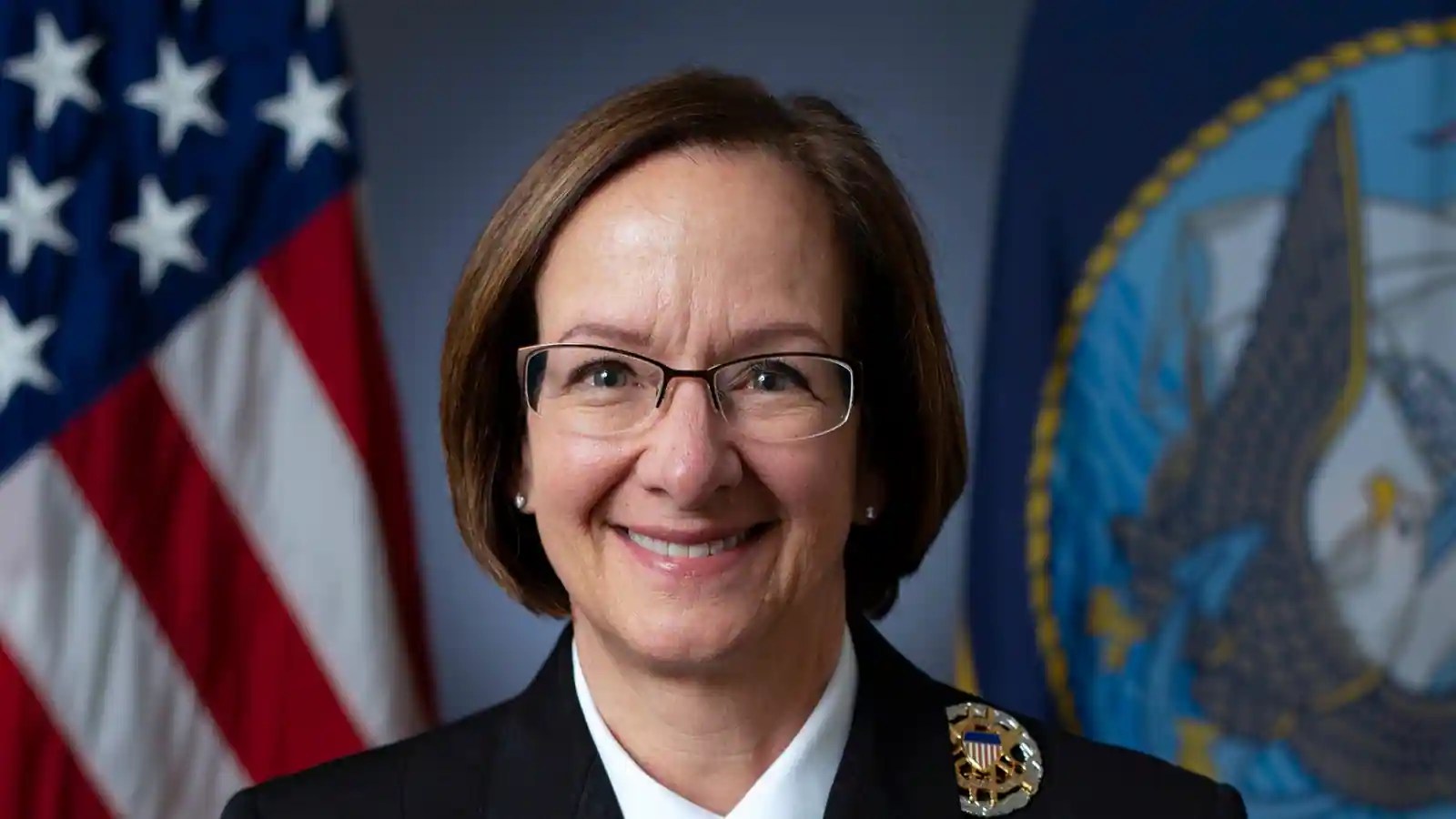 Navy First Female Chief In Us History Lisa Franchetti Idamporul