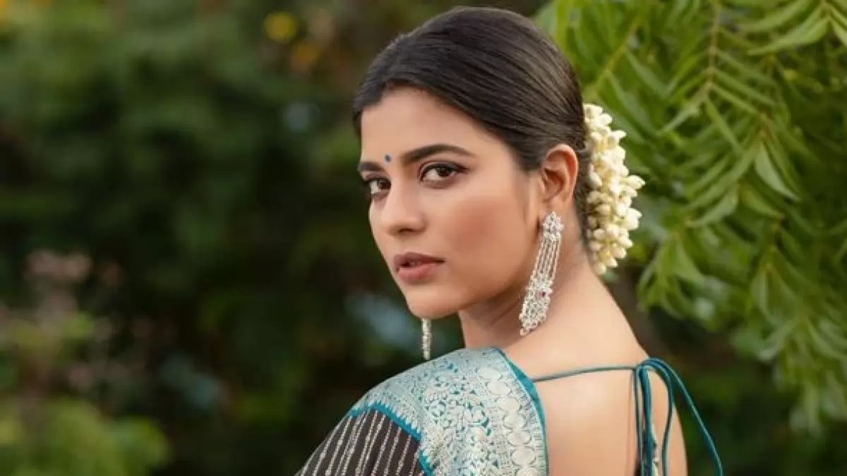 Why Always Acting In Leading Role Now Aishwarya Rajesh Open Up Idamporul