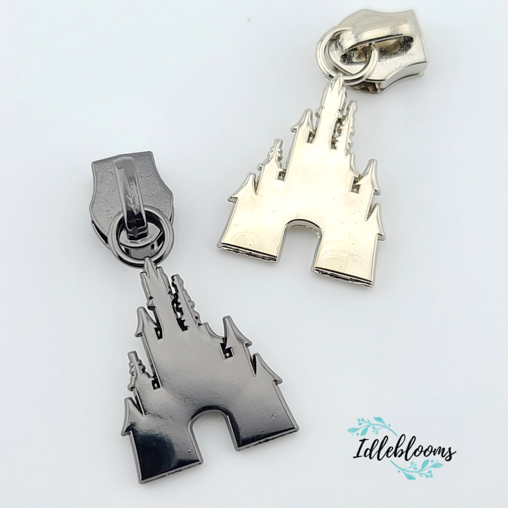 Castle #5 Zipper Pull * Idleblooms