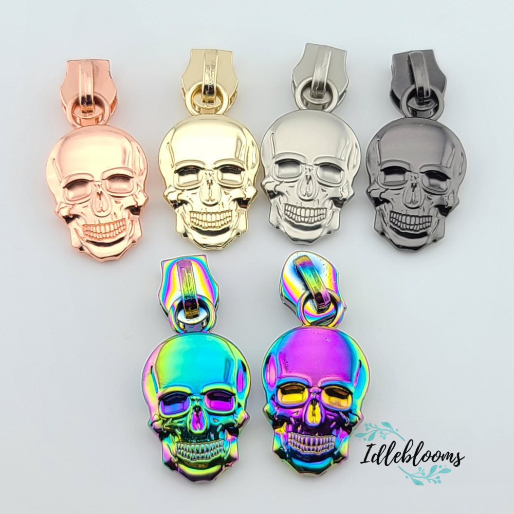 Skull #5 Zipper Pull * Idleblooms