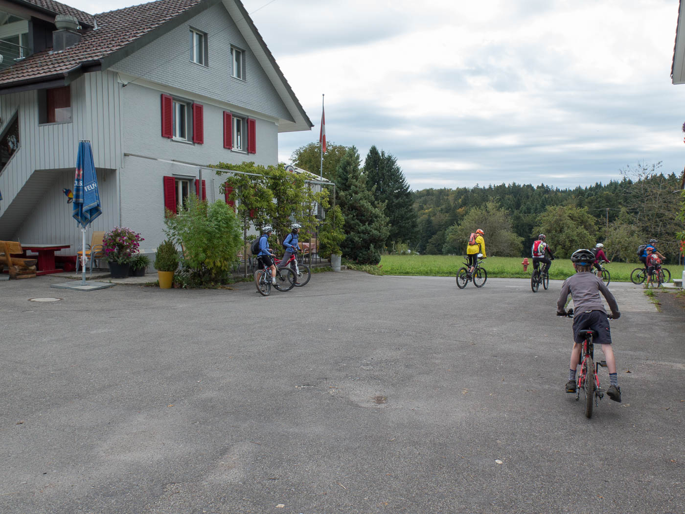 Start für den zweiten Teil beim Rest. Wannenhof