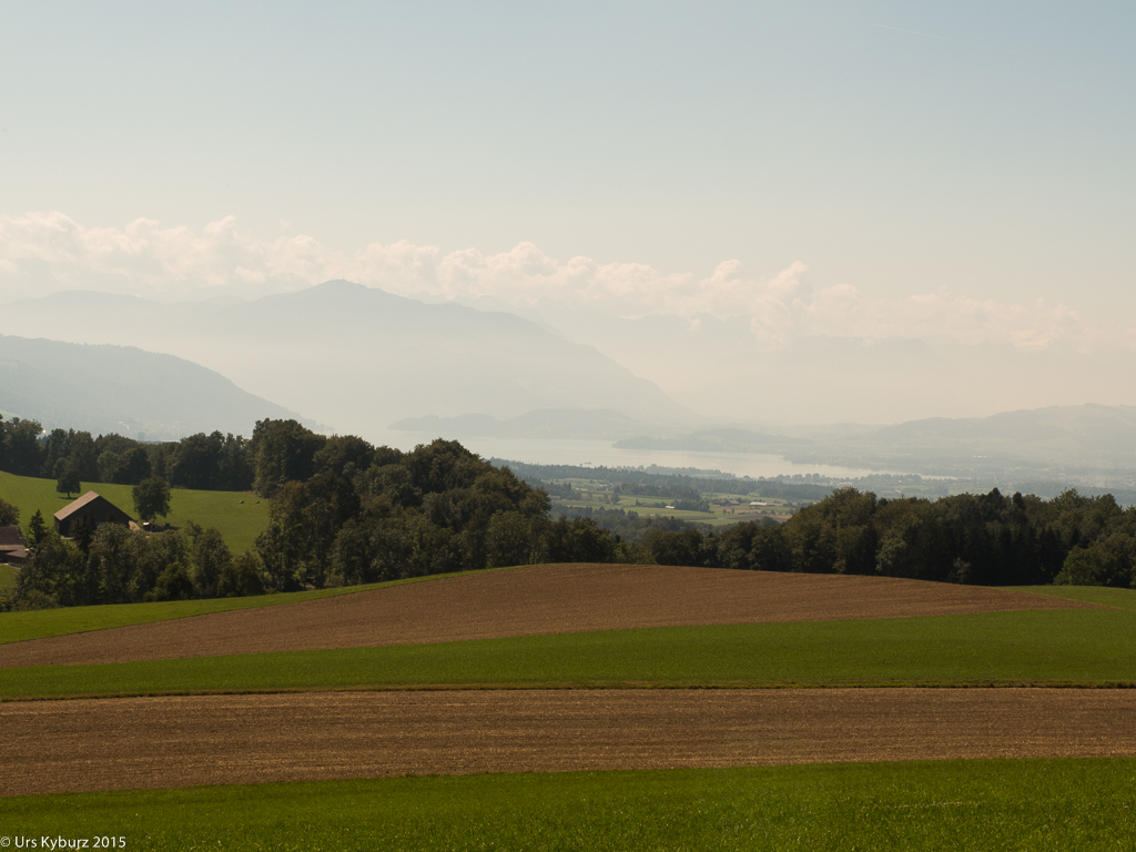 Blick in die Innerschweiz mit dem Zugersee