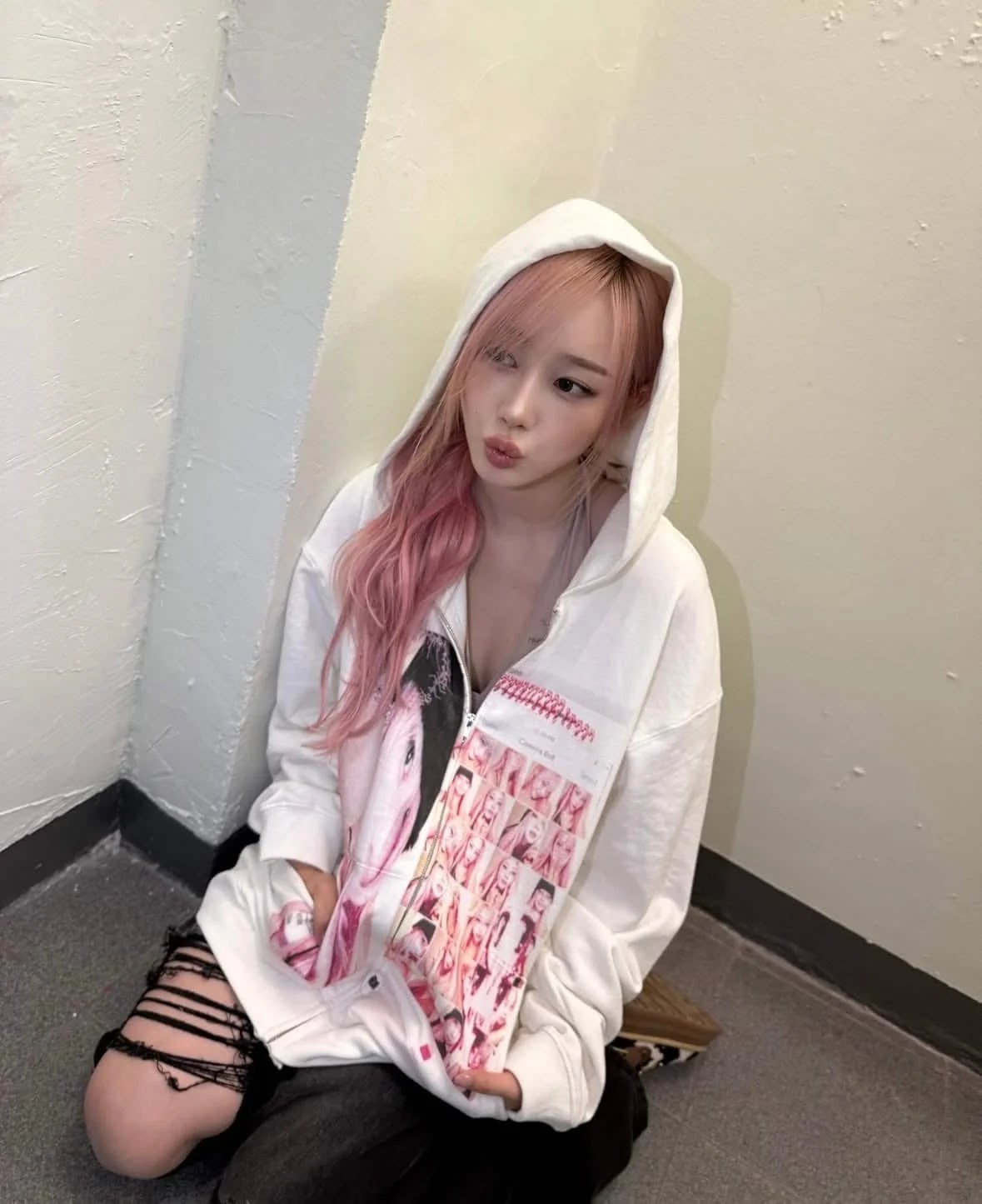 Aespa Pinkselle Custom Made Hoodie | IDOL LOOKBOOK