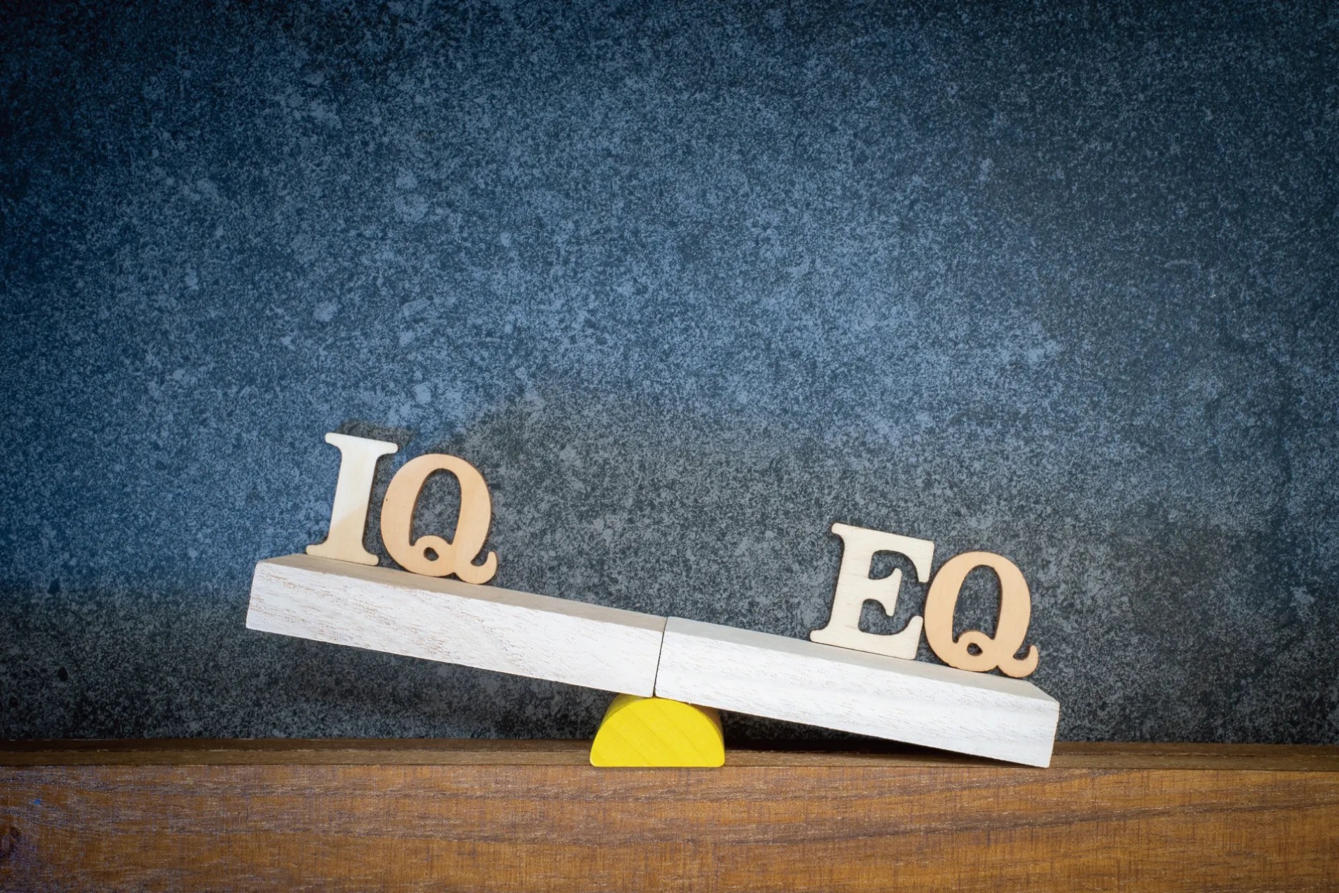 IQ＜EQ