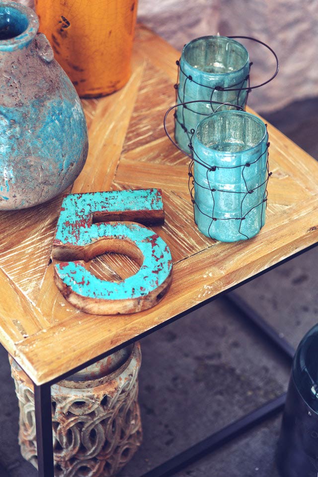 Home decor arrangement of items with similar color