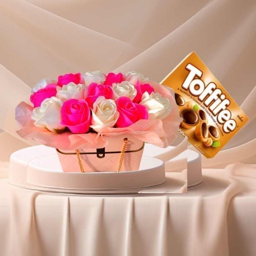 Cadou gentuta flori sapun si Toffiee
