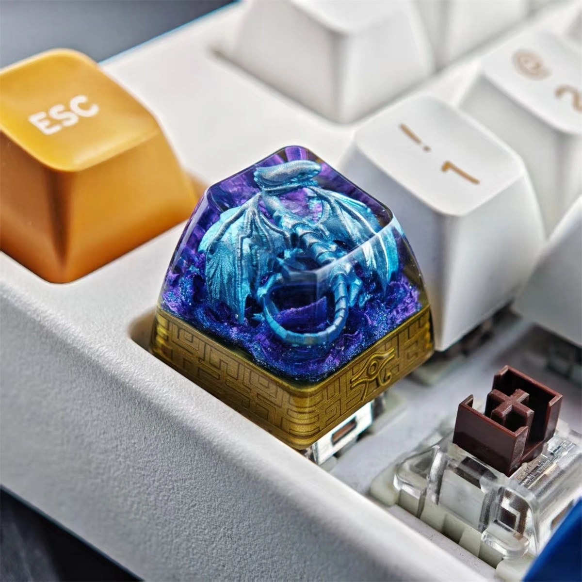 Artisan Resin Keycaps Blue-Eyes White Dragon