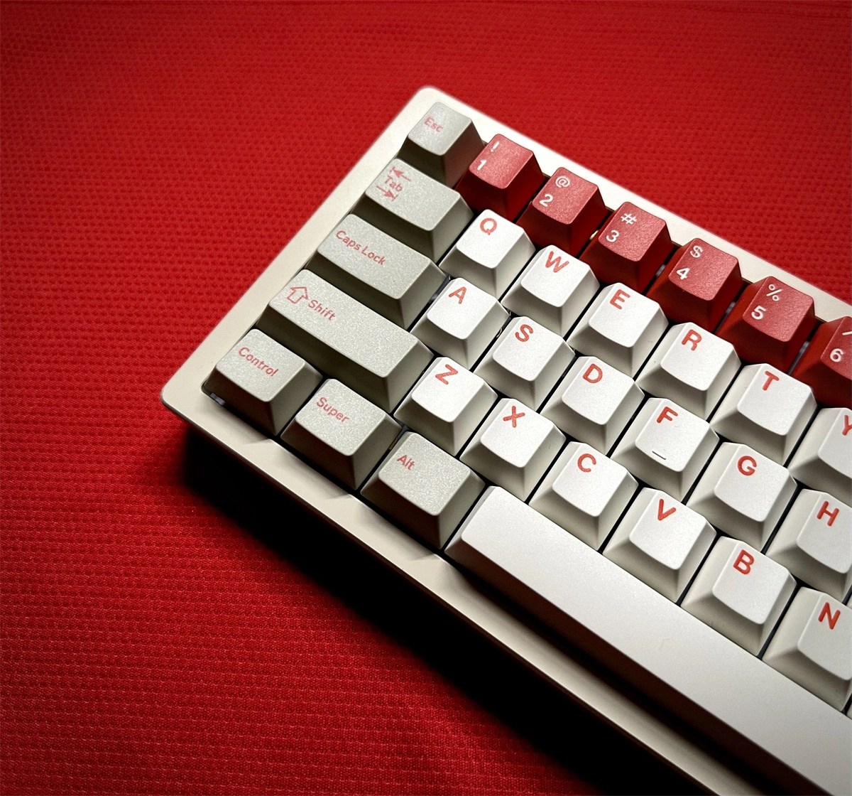 GMK Red Alert 104+69 Keys PBT Dye-subbed Keycaps Set