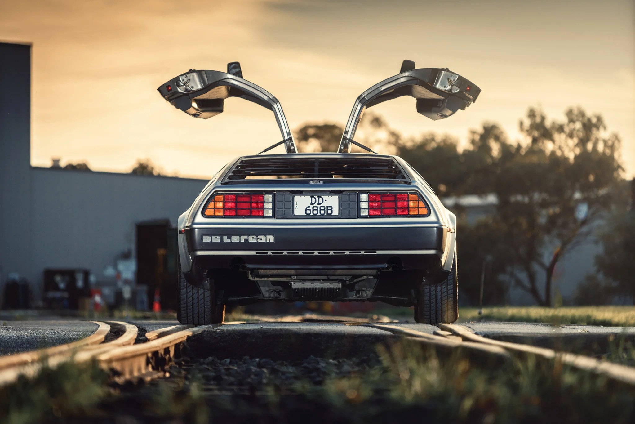 DeLorean DMC-12