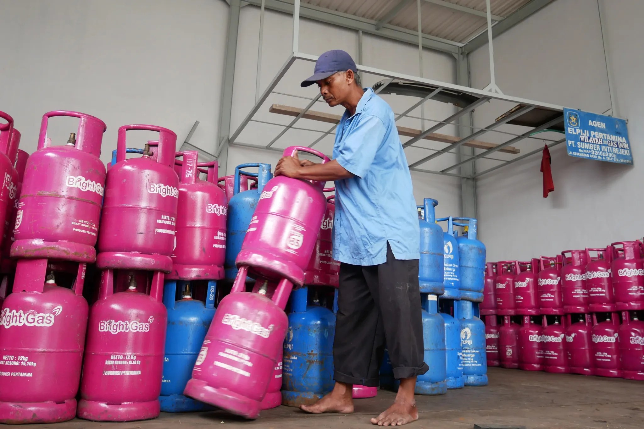 Pertamina Naikkan Harga Gas Elpiji Non Subsidi, Gaes&hellip;. - sijori.id