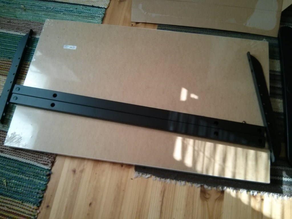 An adjustable width Bekant desk IKEA Hackers