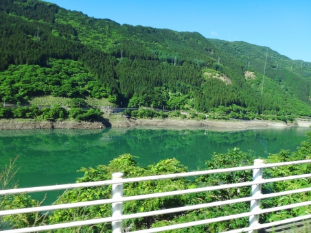 秩父車椅子バリアフリー観光情報　奥秩父もみじ湖（滝沢ダム）